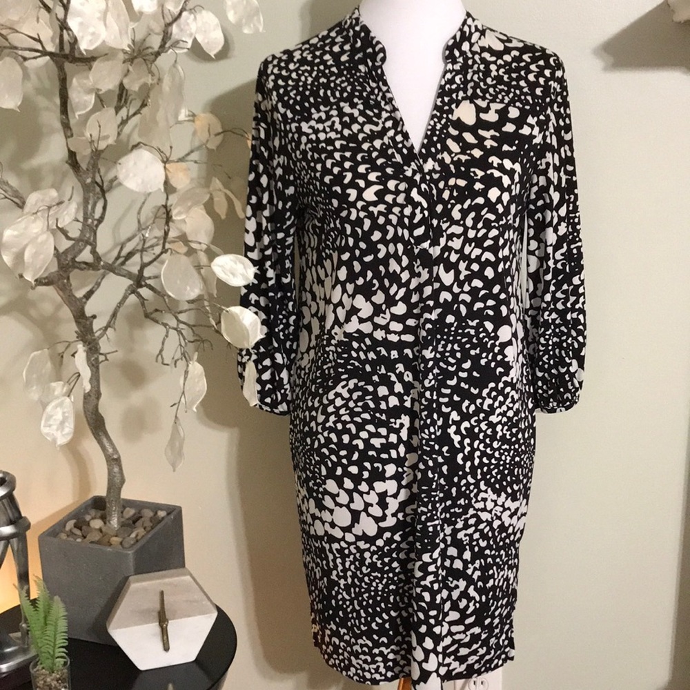 Black and White Printed Shift Dress - Women